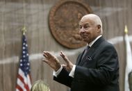 LOS ANGELES, CA JUNE 26, 2014 --- Plaintiff's attorney Thomas Girardi presents closing arguments in (Image via Getty)